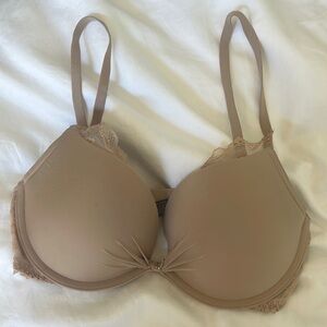 Victoria’s Secret push-up bra